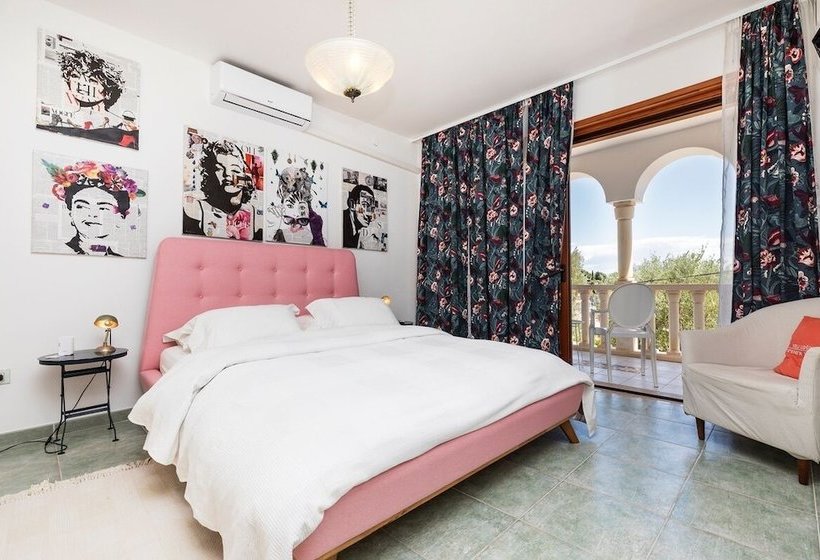 פנסיון Room Alma 1