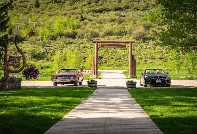 田舎風ホテル Moose Creek Ranch
