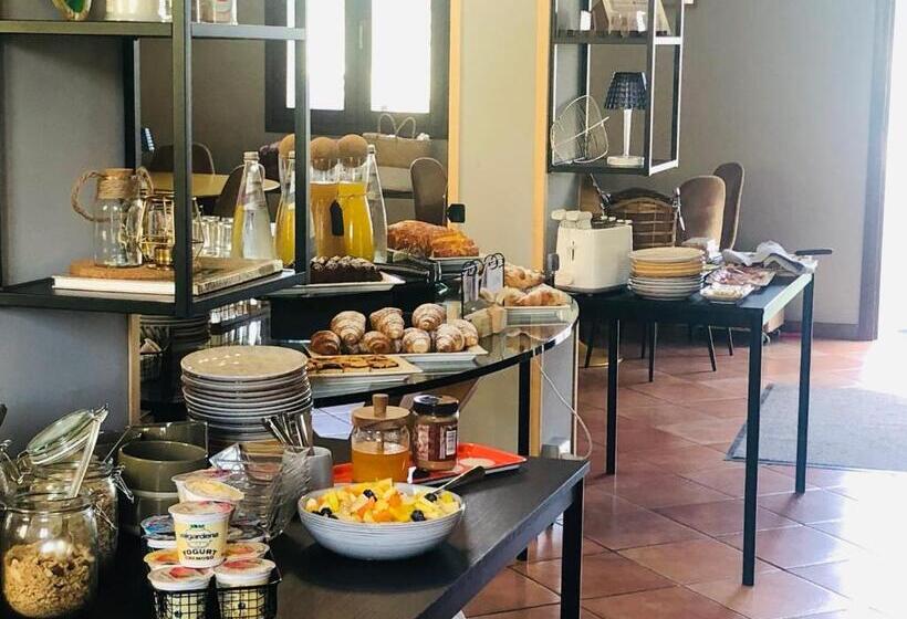 בית מלון כפרי Locanda Delle Grotte Di Onferno