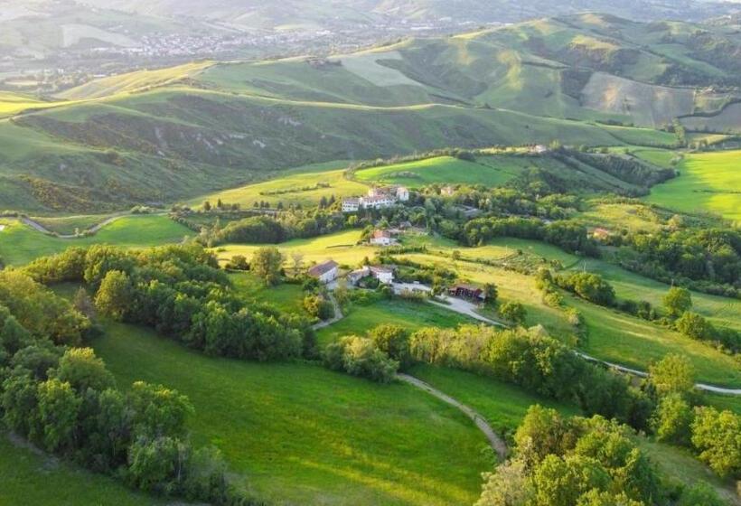 בית מלון כפרי Locanda Delle Grotte Di Onferno
