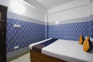 هتل Oyo 73188 Seven Ji Guest House