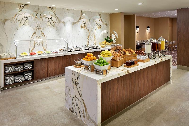 Doubletree By Hilton Hotel Golf Resort Palm Springs