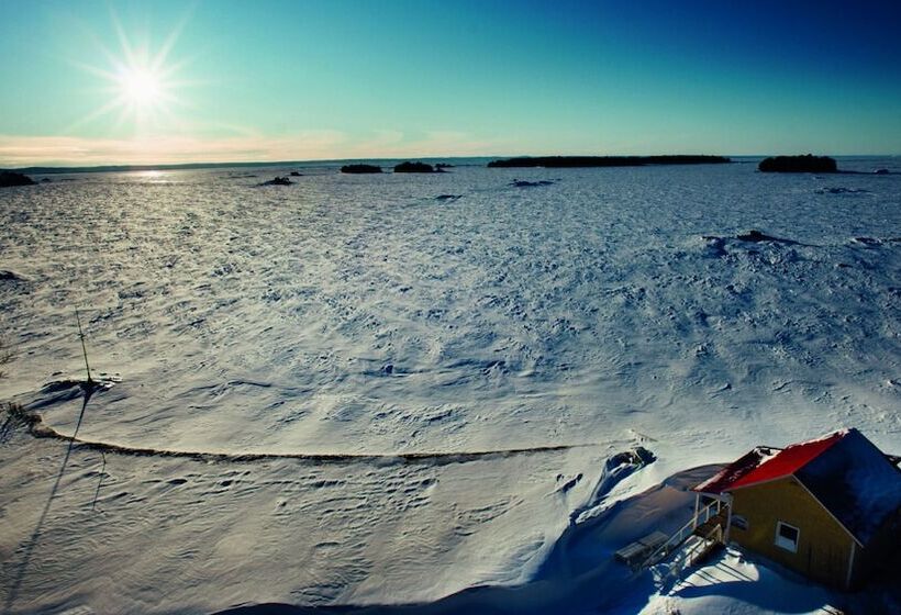 هتل Auberge Des Iles