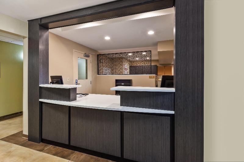 בית מלון כפרי Candlewood Suites Huntersville Lake Norman Area, An Ihg