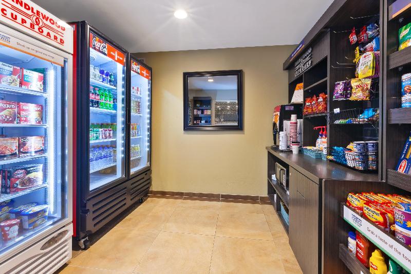 בית מלון כפרי Candlewood Suites Huntersville Lake Norman Area, An Ihg