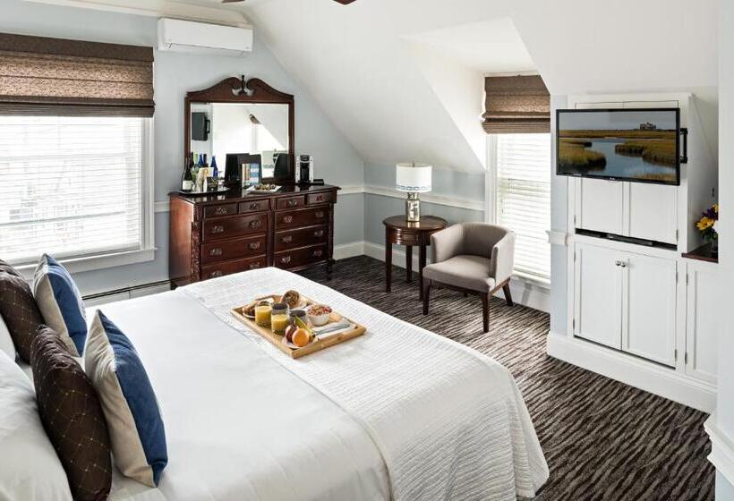 Отель Crowne Pointe Historic Inn Adults Only