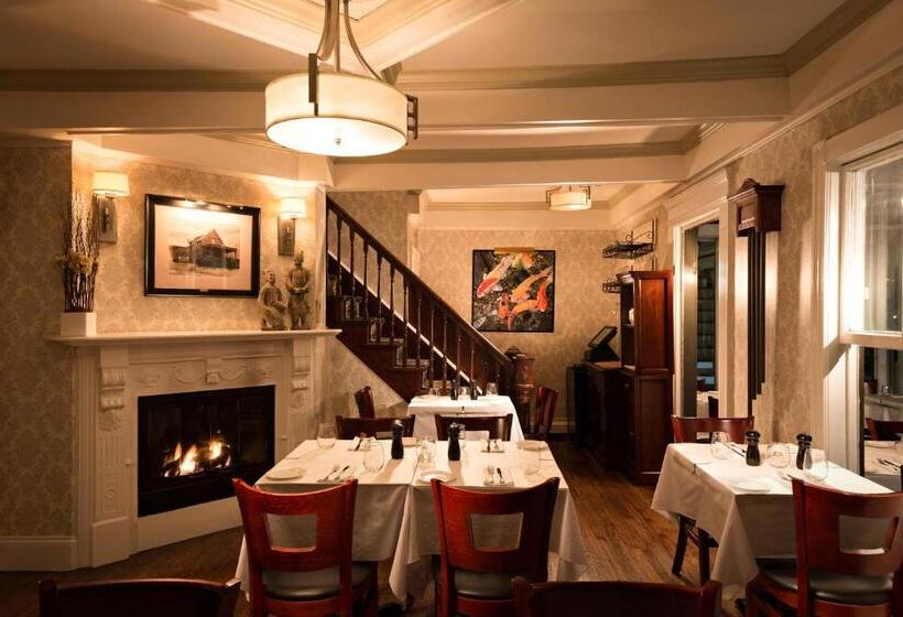 Отель Crowne Pointe Historic Inn Adults Only