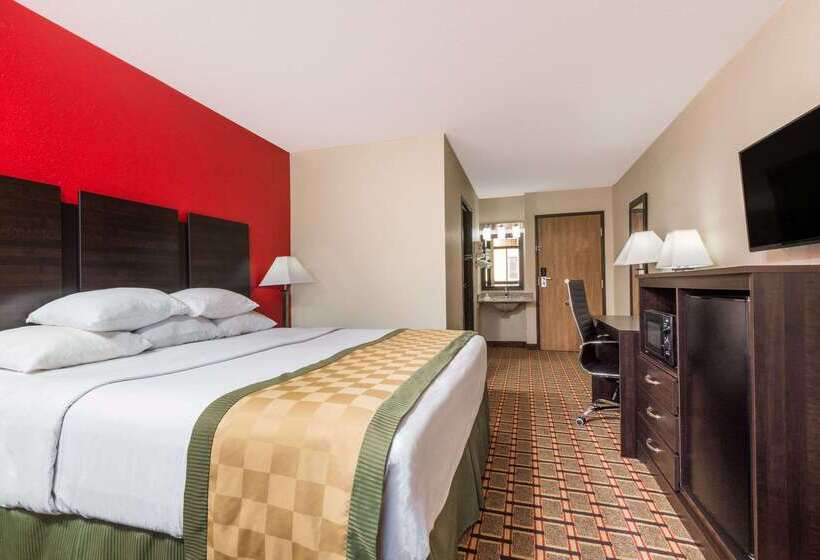 בית מלון כפרי Days Inn By Wyndham Muncie Ball State University