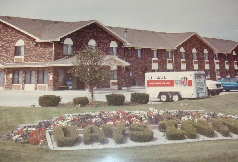 בית מלון כפרי Days Inn By Wyndham Muncie Ball State University