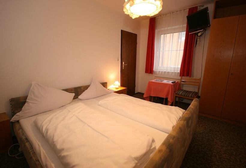 فندق Gasthof Zur Linde