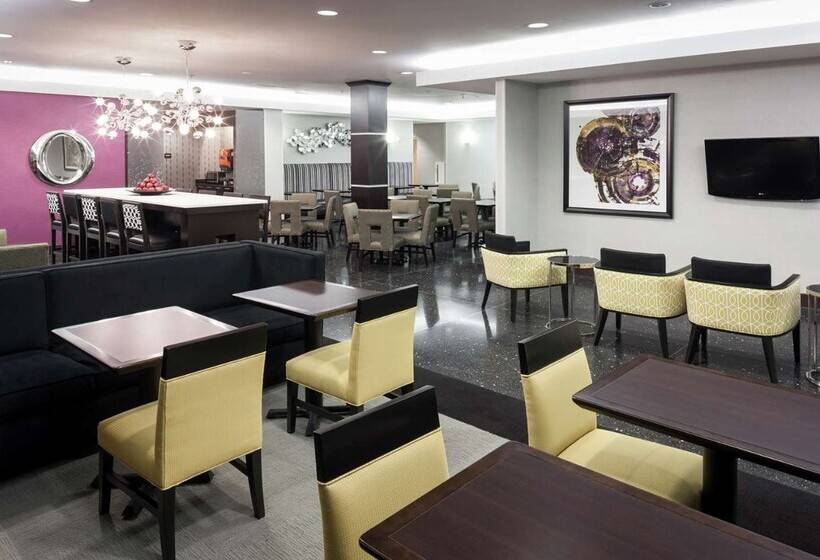 هتل Hampton Inn San Diego Downtown