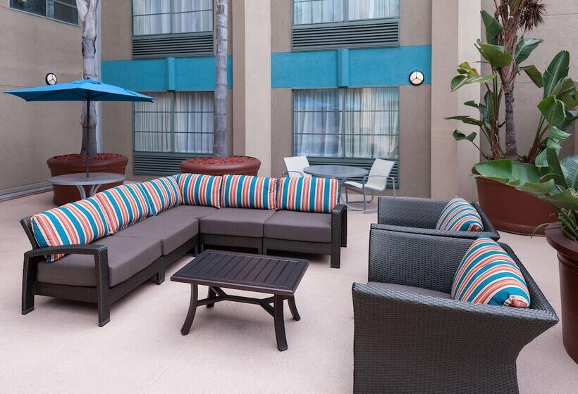 هتل Hampton Inn San Diego Downtown