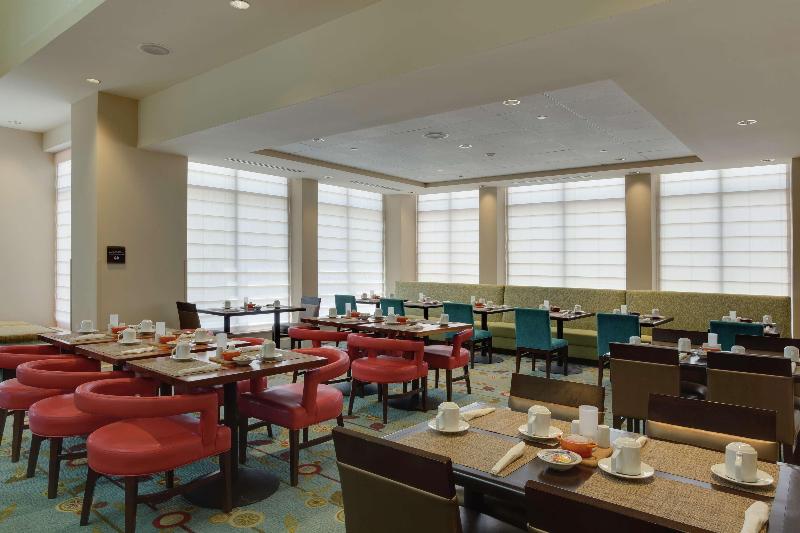 בית מלון כפרי Hilton Garden Inn Daytona Beach Oceanfront