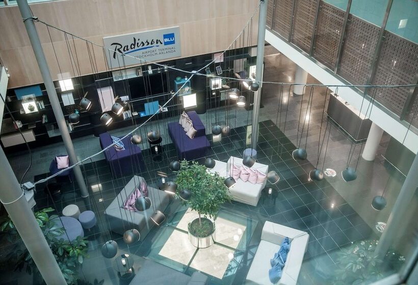 هتل Radisson Blu Airport Terminal