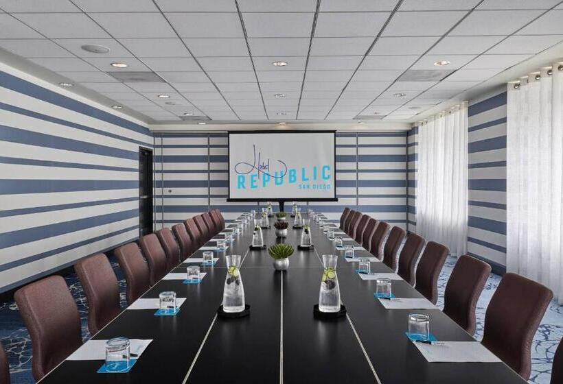 هتل Republic San Diego, Autograph Collection
