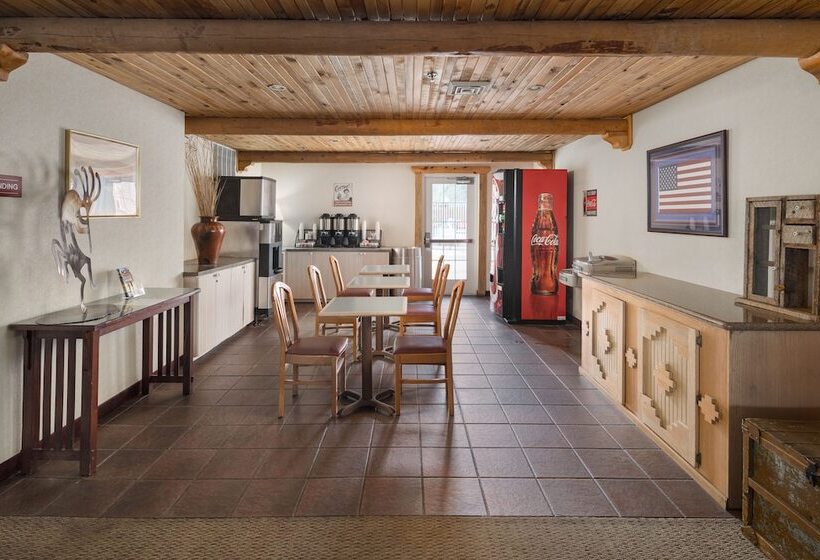 هتل River Canyon Lodge