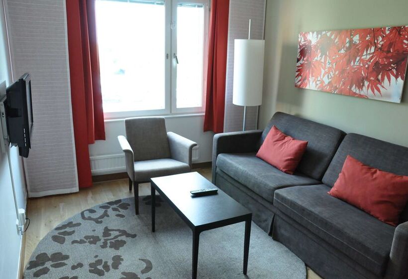 هتل Scandic Star Sollentuna