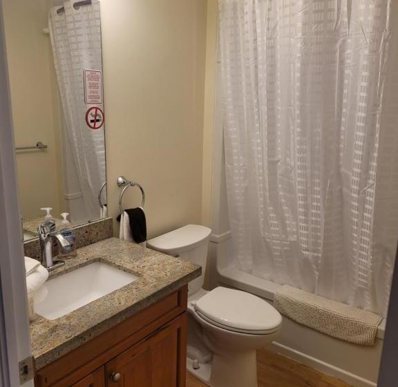 הוסטל Muskoka Lakes Hotel And Resorts