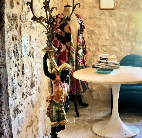 مبيت وإفطار Chateau Le Truch