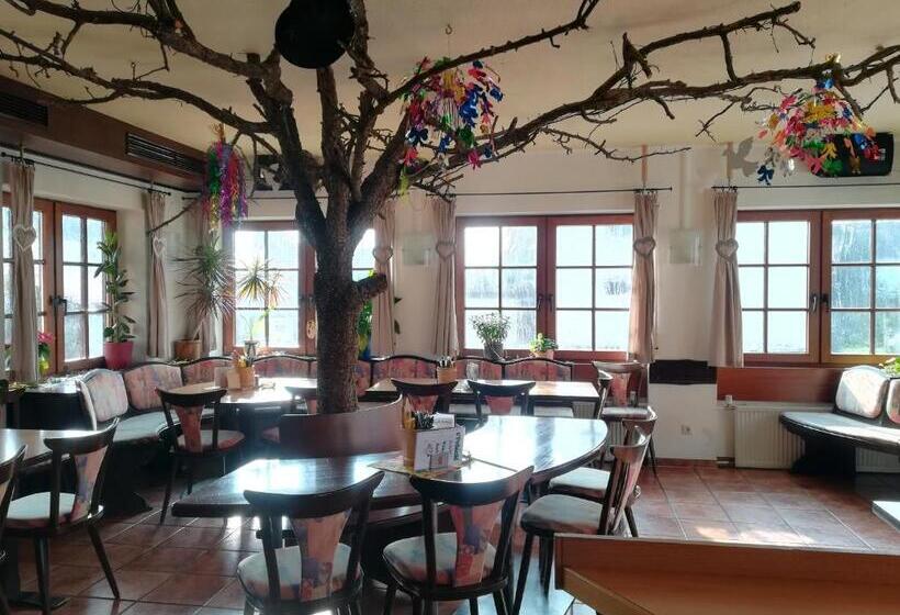 ホテル Brauhaus Fröschl