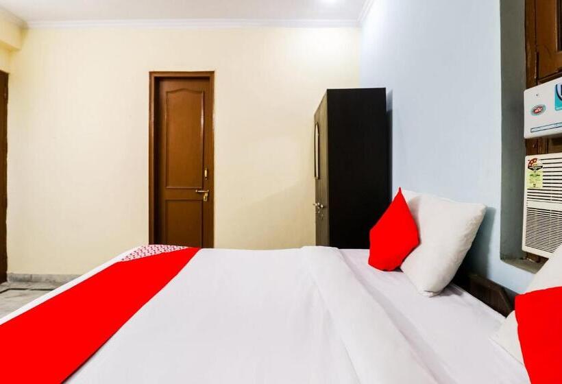 Hotel Flagship Maurya Residency