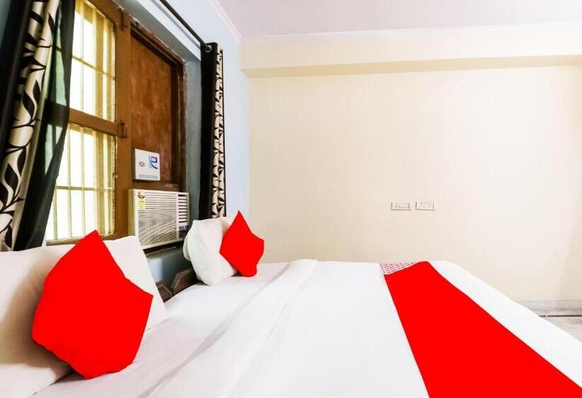 Hotel Flagship Maurya Residency