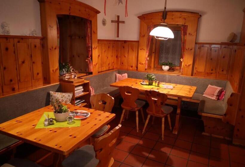 فندق Gasthof Kirchenwirt
