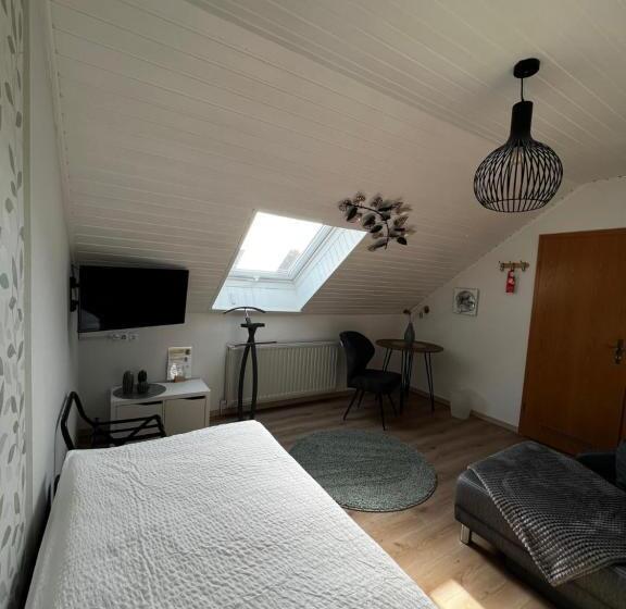 ペンション Landgasthof Kanz