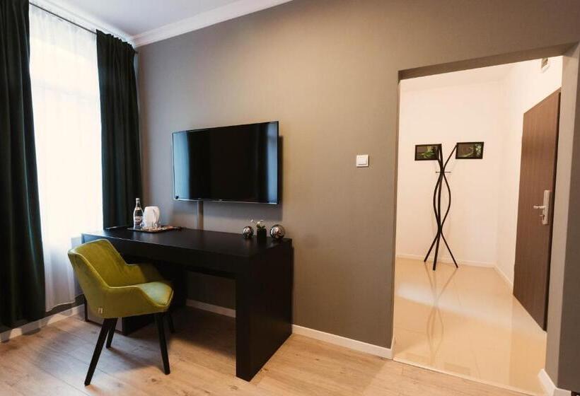 Resita Residence