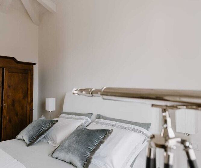 ベッドアンドブレックファースト Borgo Piani   Camere Di Charme
