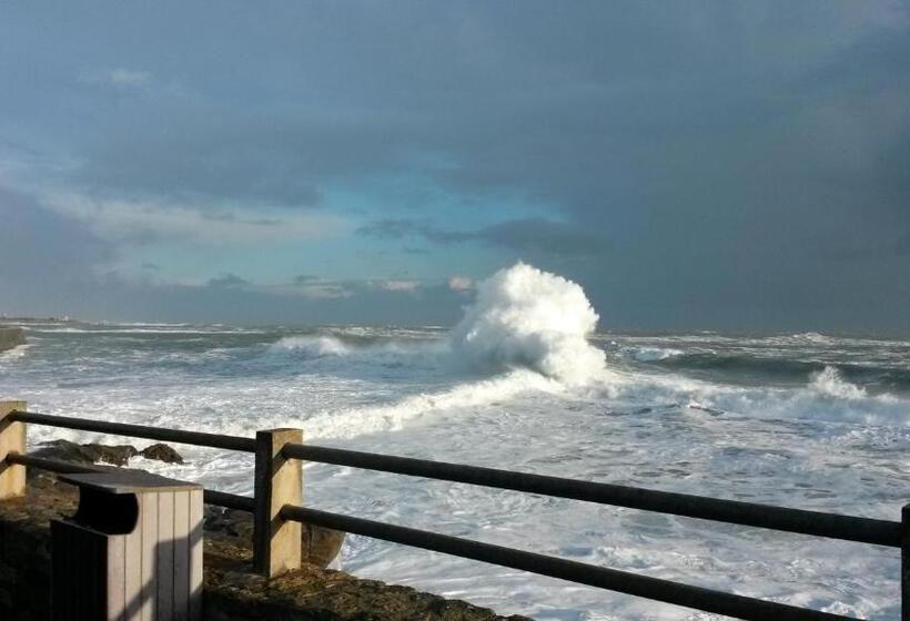 酒店 Home Des Pins Sarl