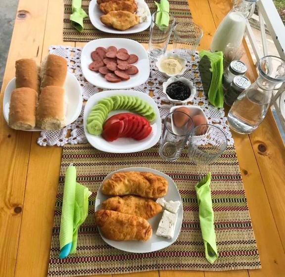 پانسیون Tearra Guesthouse