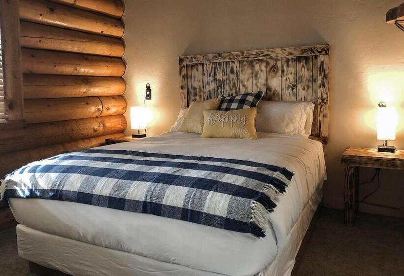 הוסטל Ponderosa Inn