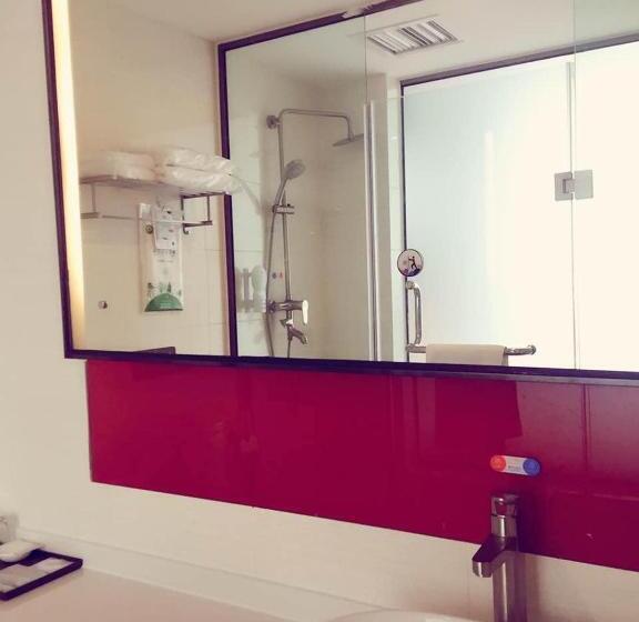 Hotel 7days Premium Deyang Shifang Square Branch