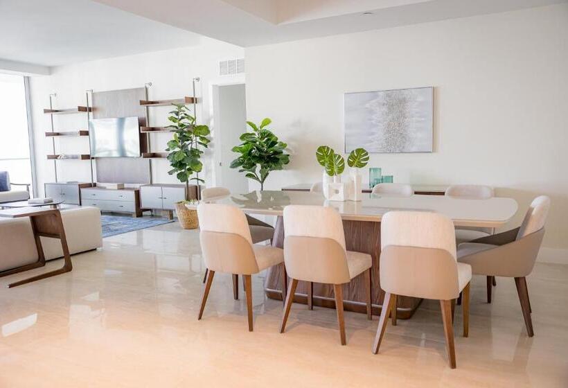 ホテル Amrit Ocean Resort & Residences Singer Island