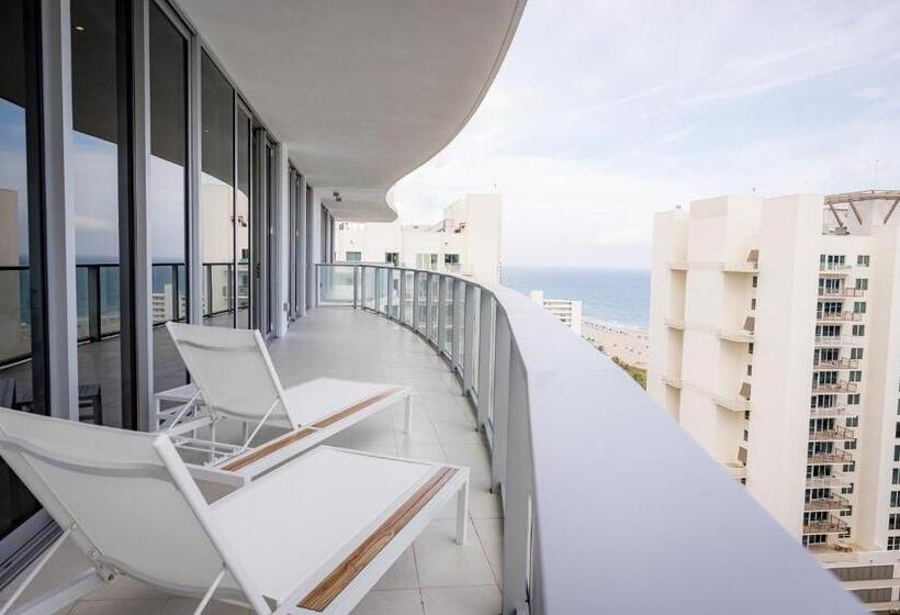 ホテル Amrit Ocean Resort & Residences Singer Island