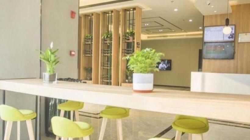 בית מלון כפרי Greentree Inn Express Taizhou Jiangyan Hardware City