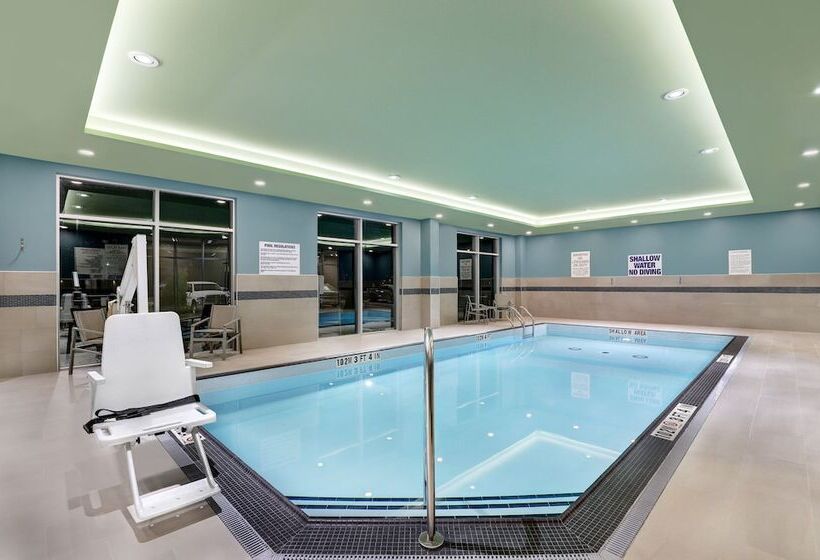 בית מלון כפרי Holiday Inn Express & Suites   Port Elgin