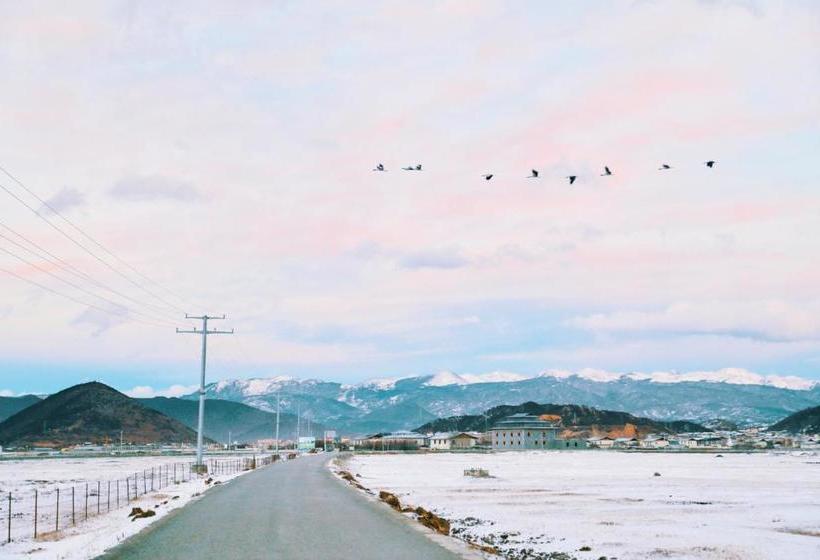 هتل Shangri La Dala Pasture