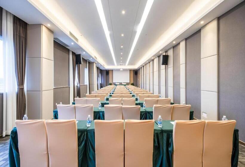 Lavande Hotel Luzhou Wanda Plaza Southwest Commercial City