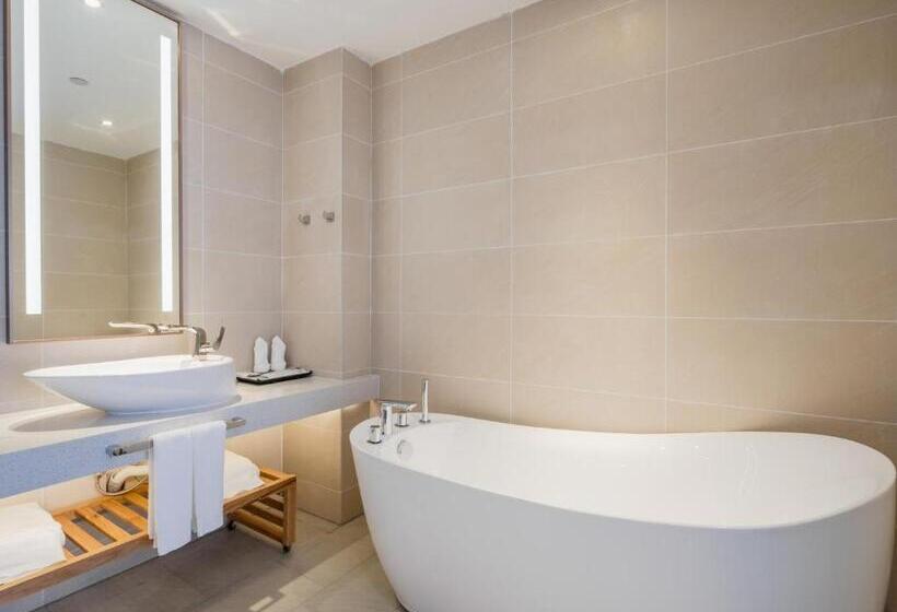 Lavande Hotel Luzhou Wanda Plaza Southwest Commercial City