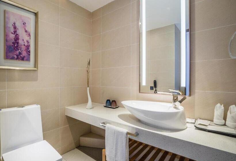 Lavande Hotel Luzhou Wanda Plaza Southwest Commercial City