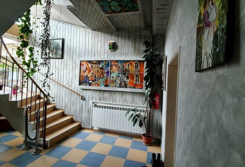 پانسیون Art Villa Rozalia