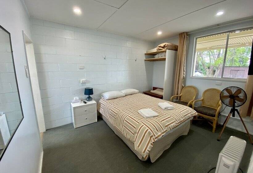 Golden Grain Motel