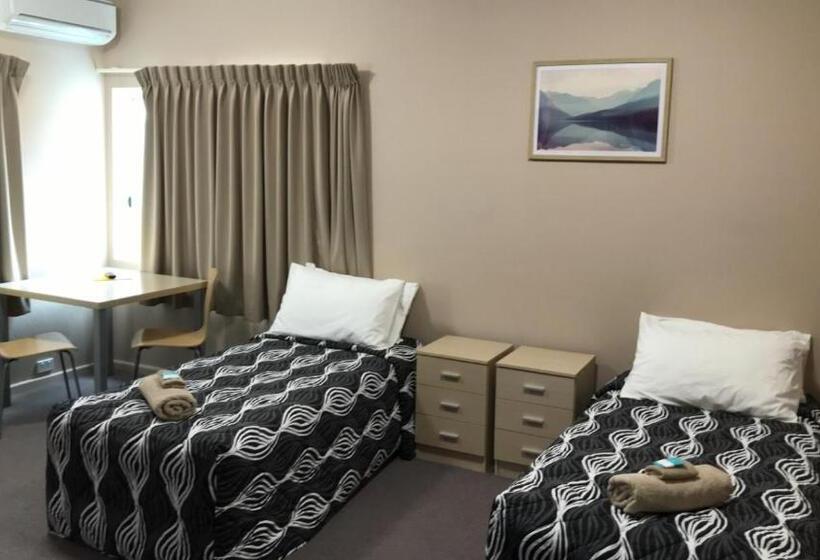 فندق صغير Aquatic Motor Inn