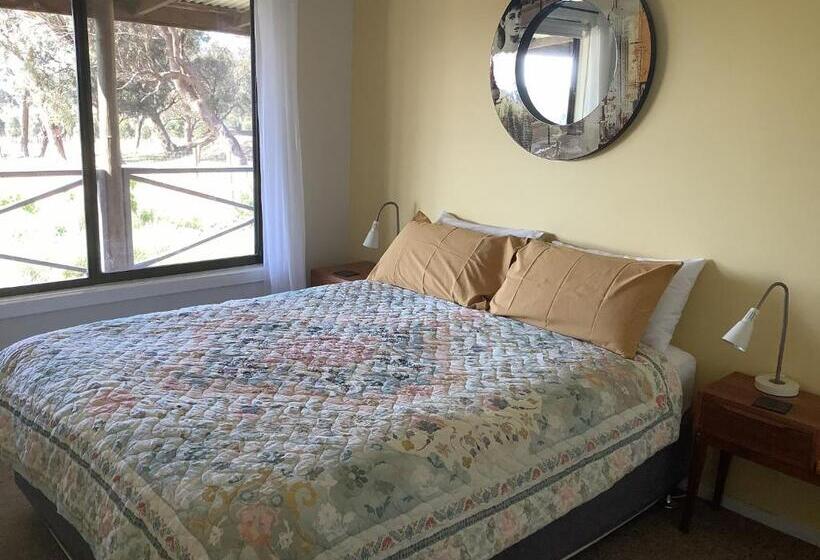 ホテル Gilgraves Vineyard Farmstay