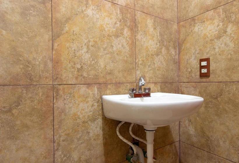 فندق Los Prismas