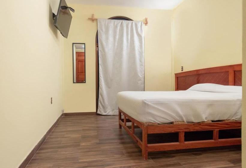 فندق Los Prismas