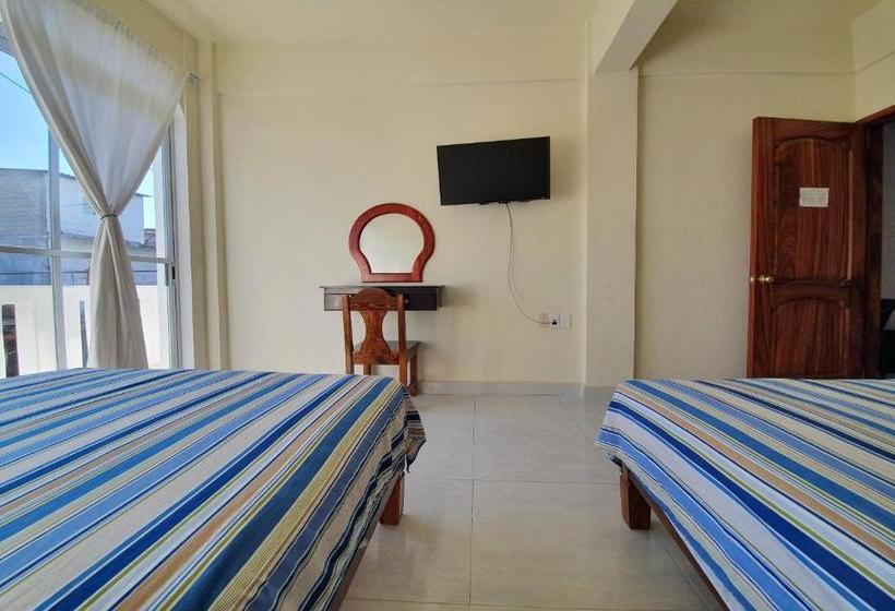 بنسيون Las Flores