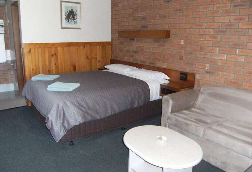 Regency Court Motel